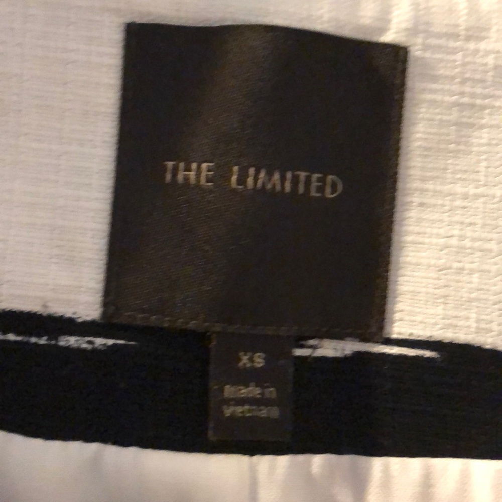 Crop 3 Button Jacket - image 2